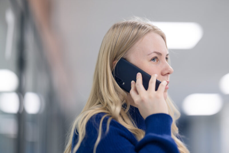 Woman talking on the phone.
